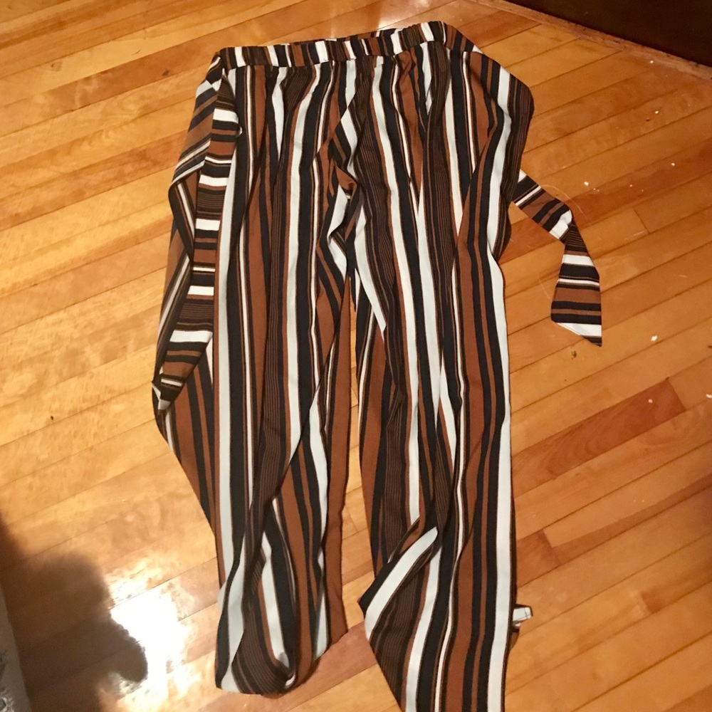Stripe cute open sided pants